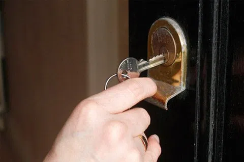 Security Locksmith Services Runnells, IA 515-517-0659 - 7-Door-Unlock